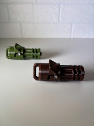 Brelok Minigun, Brązowy