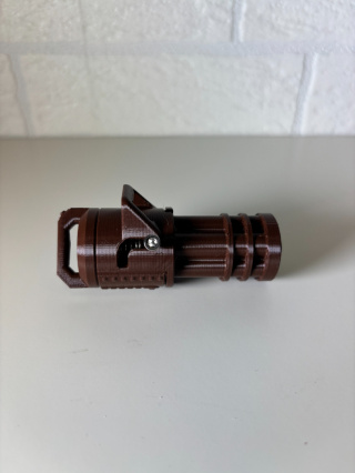 Brelok Minigun, Brązowy