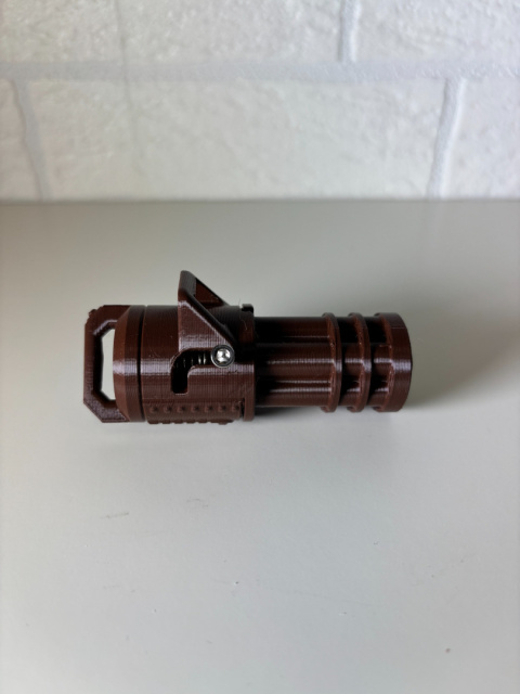 Brelok Minigun, Brązowy Brelok Minigun, Brązowy