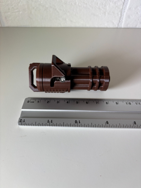 Brelok Minigun, Brązowy Brelok Minigun, Brązowy