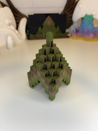 Figurka Kwadratowa sensoryczna 3d, Rainbow Army Green