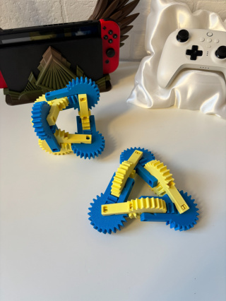 Figurka Ruchoma 3D Twister, Niebiesko-Żółty