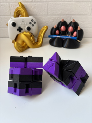 Figurka Ruchoma 3D Magic Cube, Czarno-fioletowy