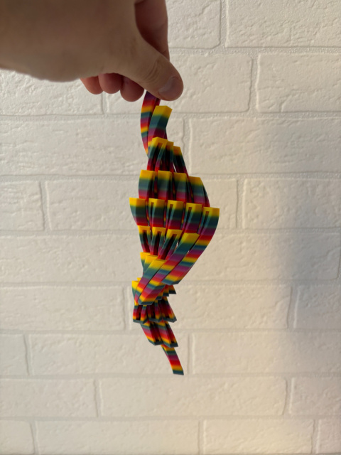 Figurka Spiral sensoryczna 3d, Rainbow Tropical Figurka Spiral sensoryczna 3d, Rainbow Tropical