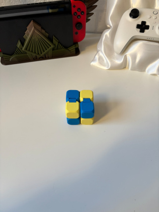 Figurka Ruchoma 3D Infinity Cube, Niebiesko-Żółty