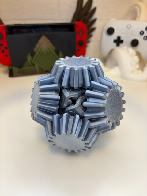 Figurka Ruchomo-Rozkładana sensoryczna 3d, Metalowo-szara Figurka Ruchomo-Rozkładana sensoryczna 3d, Metalowo-szara