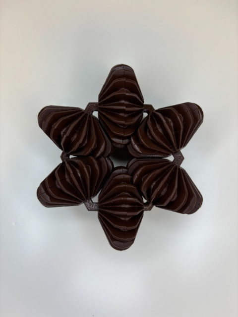 Figurka Ruchoma sensoryczna 3d, Czekoladowa Figurka Ruchoma sensoryczna 3d, Czekoladowa