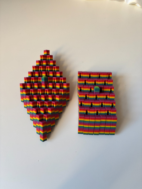 Figurka kwadratowa sensoryczna 3d, Rainbow Tropical Figurka kwadratowa sensoryczna 3d, Rainbow Tropical