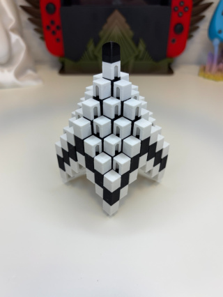 Figurka Kwadratowa sensoryczna 3d, Czarno-Biała