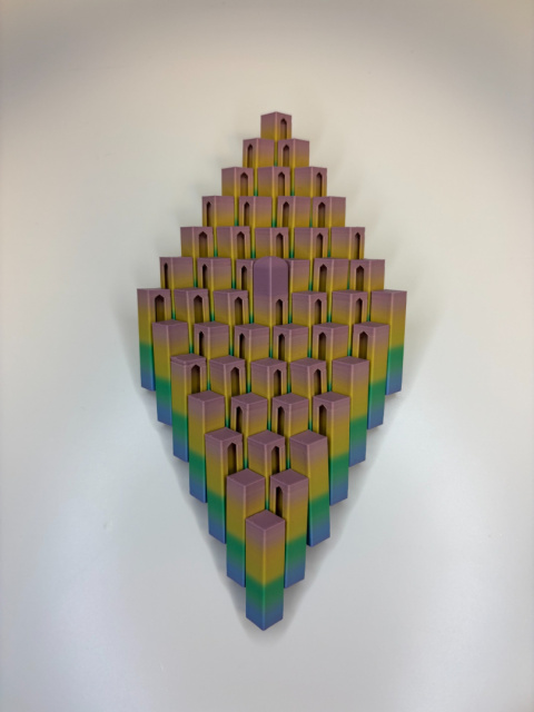 Figurka Kwadratowa sensoryczna 3d, Rainbow Figurka Kwadratowa sensoryczna 3d, Rainbow
